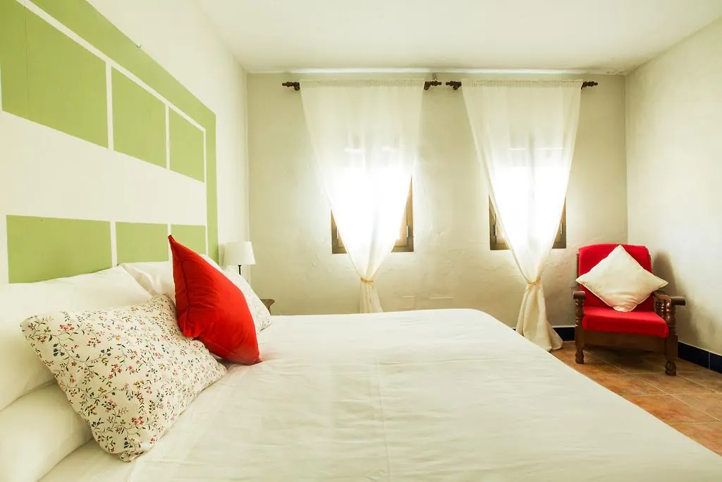 Cortijo Carrillo Bed & Breakfast Cartaojal